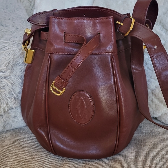 Cartier Must Line Drawstring Shoulder Bag Bordeaux Leather ...Authentic.. - Picture 2 of 14